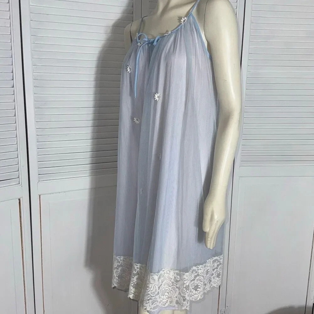 Vintage 1960s pale